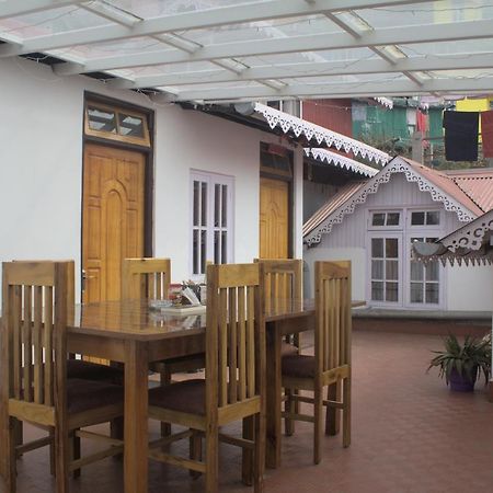 The Guiding Monk Home Stays Дарджилинг Екстериор снимка